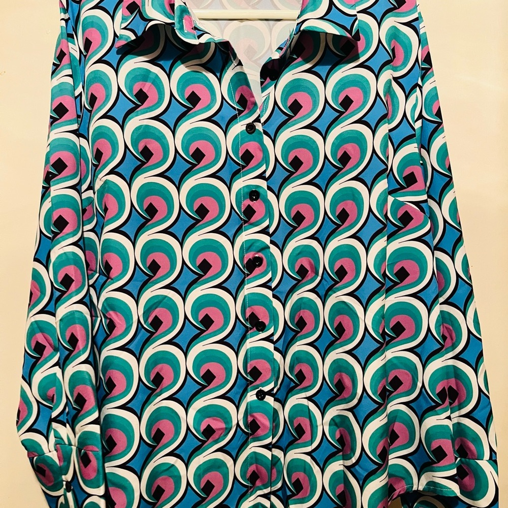 SHEIN Curve Multicolor Retro Print Shirt